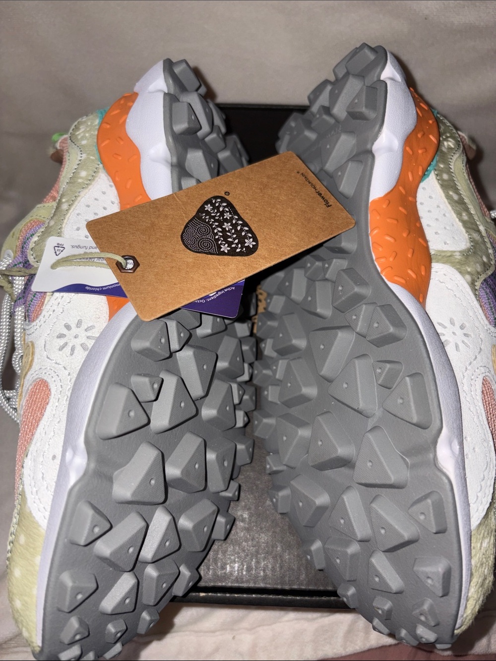 NWT Flower Mountain Yamano 3 Sneaker in LIGHT GREY-WHITE - Picture 12 of 15